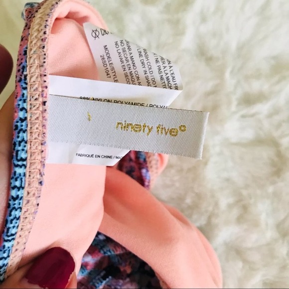 Ninety Five Degrees Stripe Multicolor Bikini Set, M (Top & Bottom) - Picture 11 of 14